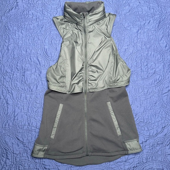 lululemon athletica Jackets & Blazers - Lululemon‎ Kanto Catch Me Hooded Vest Jacket Women's 6 Black Gray Zip Pockets
